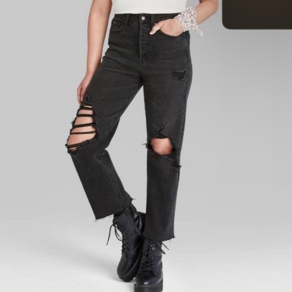 Women's Black Distressed Jeans - Picture 4 of 4